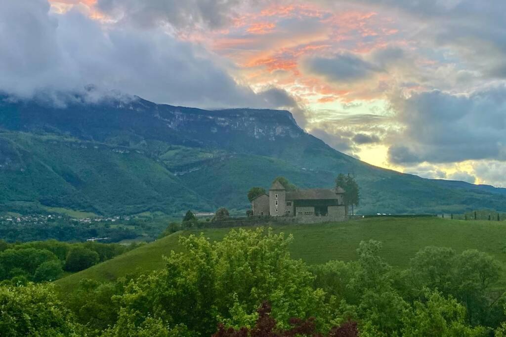 Au Calme Avec Vue Magnifique A Saint Maximinアパートメント エクステリア 写真